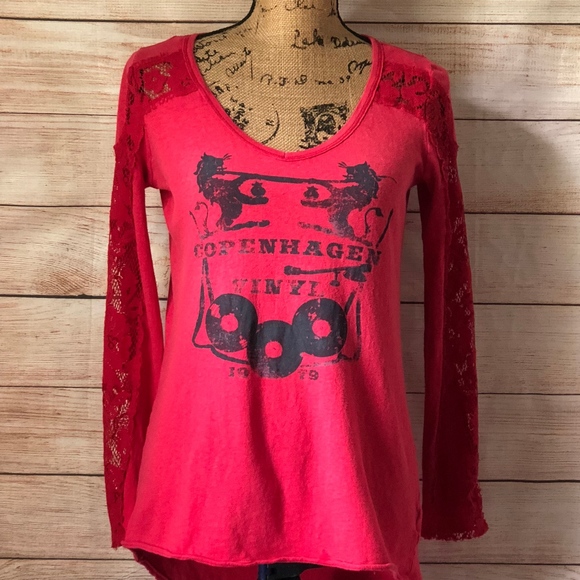 Free People Tops - FREE PEOPLE We the Free Lace High Low Top